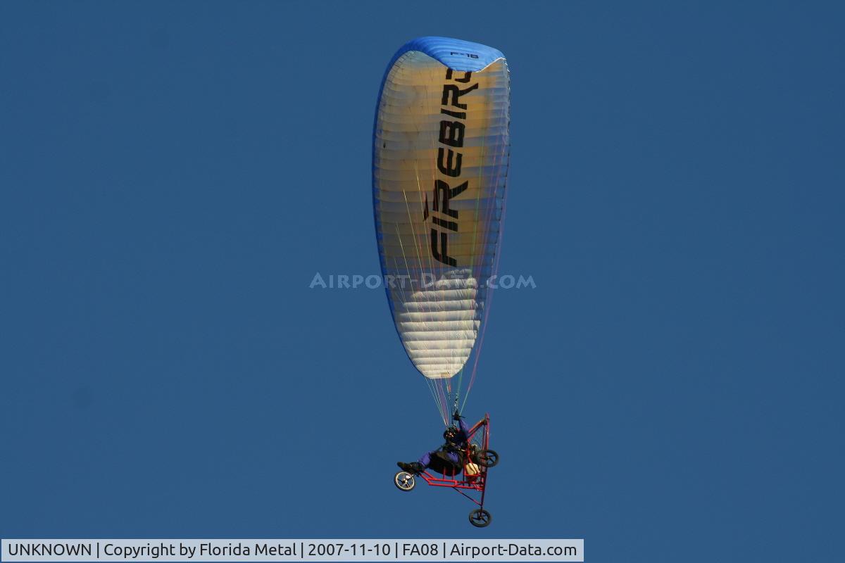 UNKNOWN, , paraglider