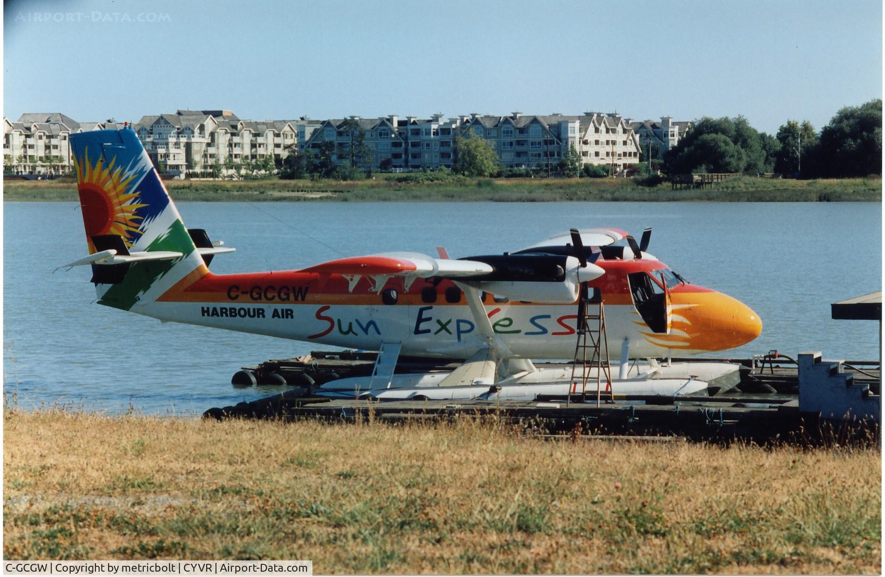 C-GCGW, 1974 De Havilland Canada DHC-6-300 Twin Otter C/N 434, at the YVR seaplane terminal