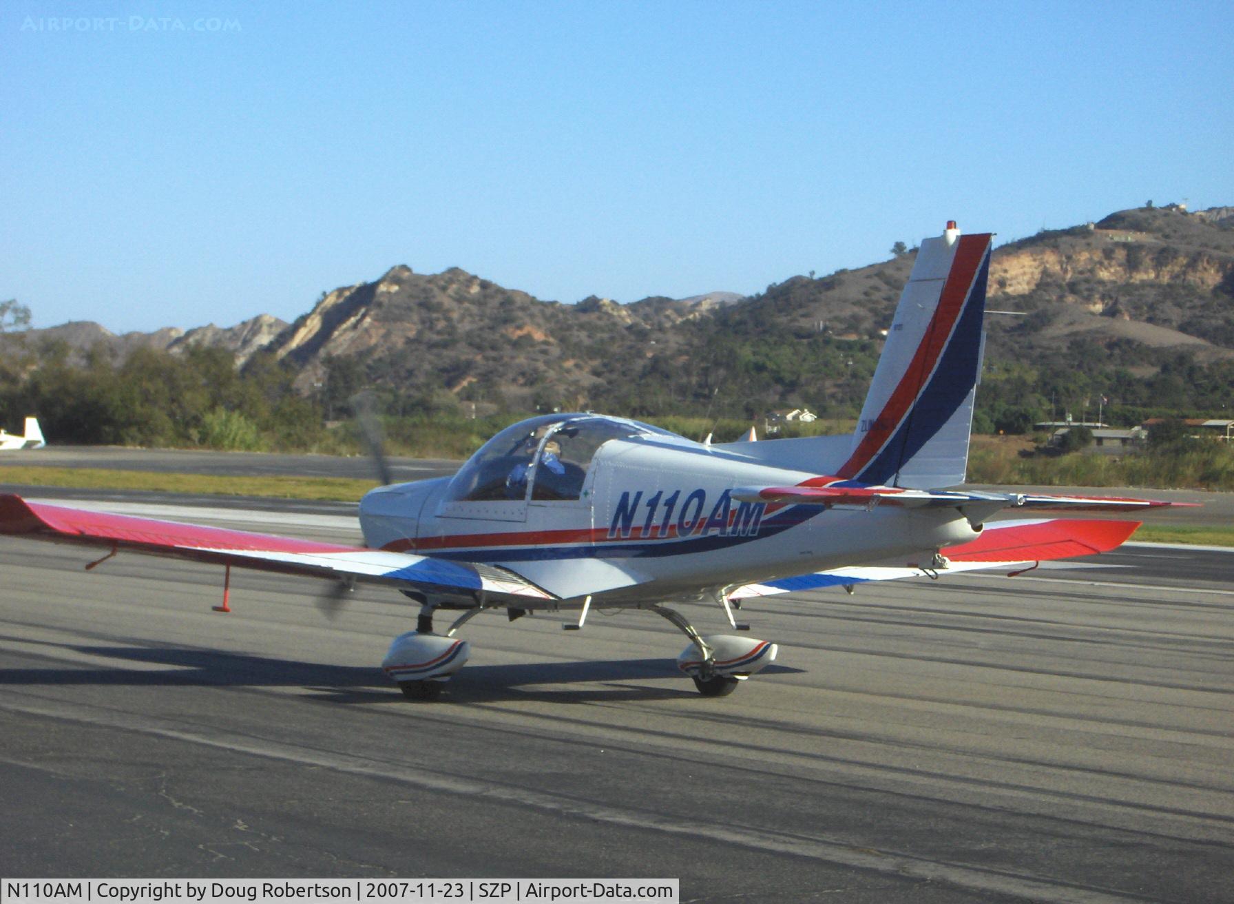 N110AM, 1996 Zlin Z-242L C/N 0727, 1996 Moravan Zlin Z242L fully aerobatic, Lycoming AEIO-360-B 200 Hp, taxi to refuel