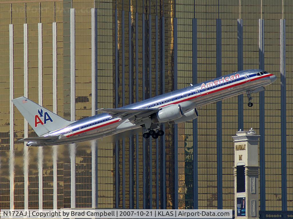 N172AJ, 2002 Boeing 757-223 C/N 32400, American Airlines / 2002 Boeing 757-223