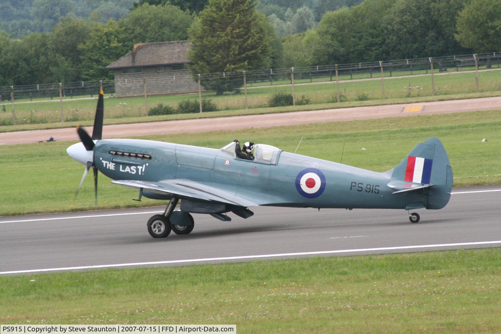 PS915, 1945 Supermarine 389 Spitfire PR.XIX C/N 6S/585121, Royal International Air Tattoo 2007