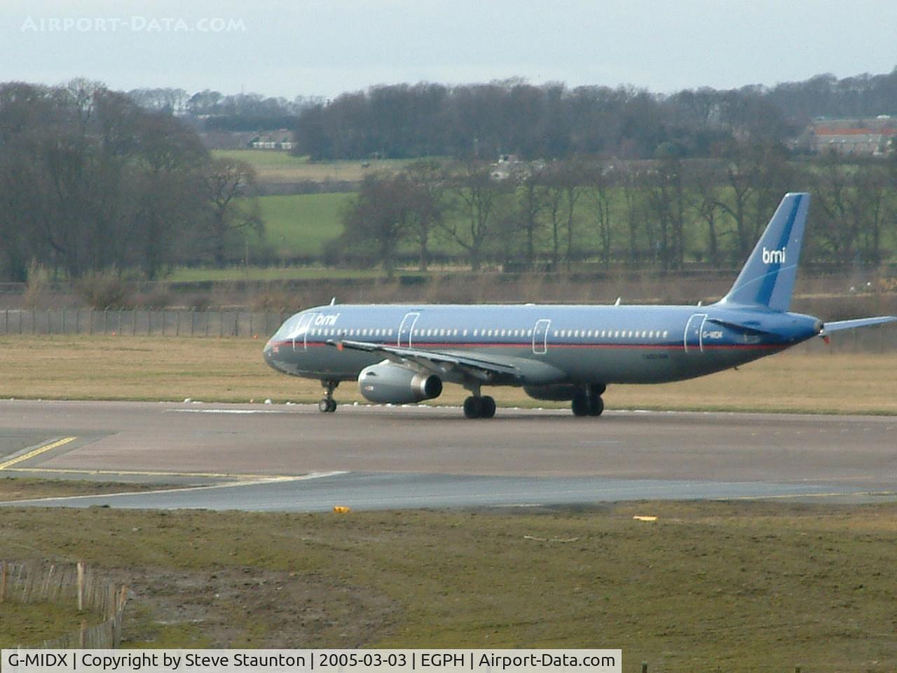 G-MIDX, 2000 Airbus A320-232 C/N 1177, Taken on a cold March afternoon at Edinburgh Airport