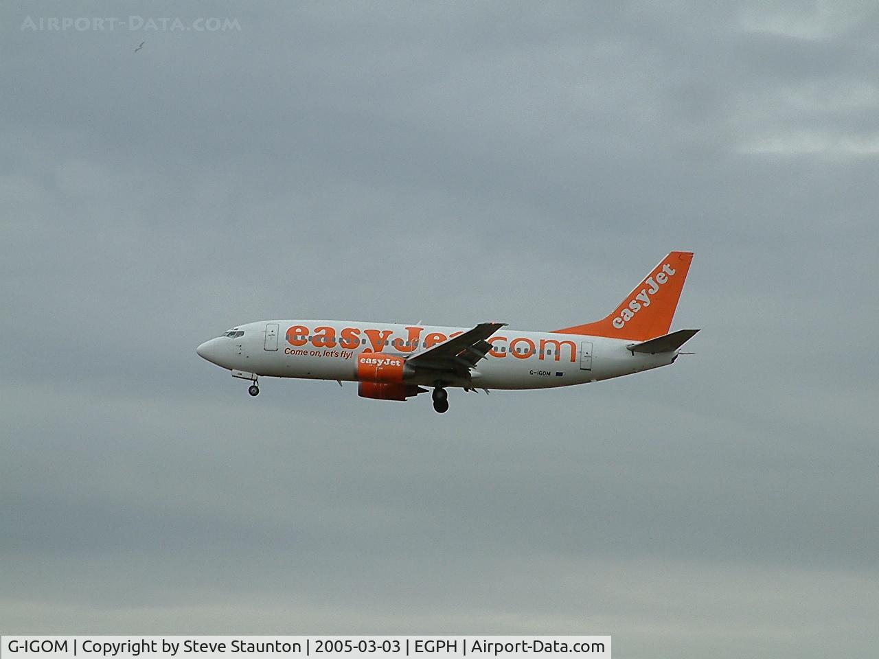 G-IGOM, 1999 Boeing 737-36N C/N 28599, Taken on a cold March afternoon at Edinburgh Airport