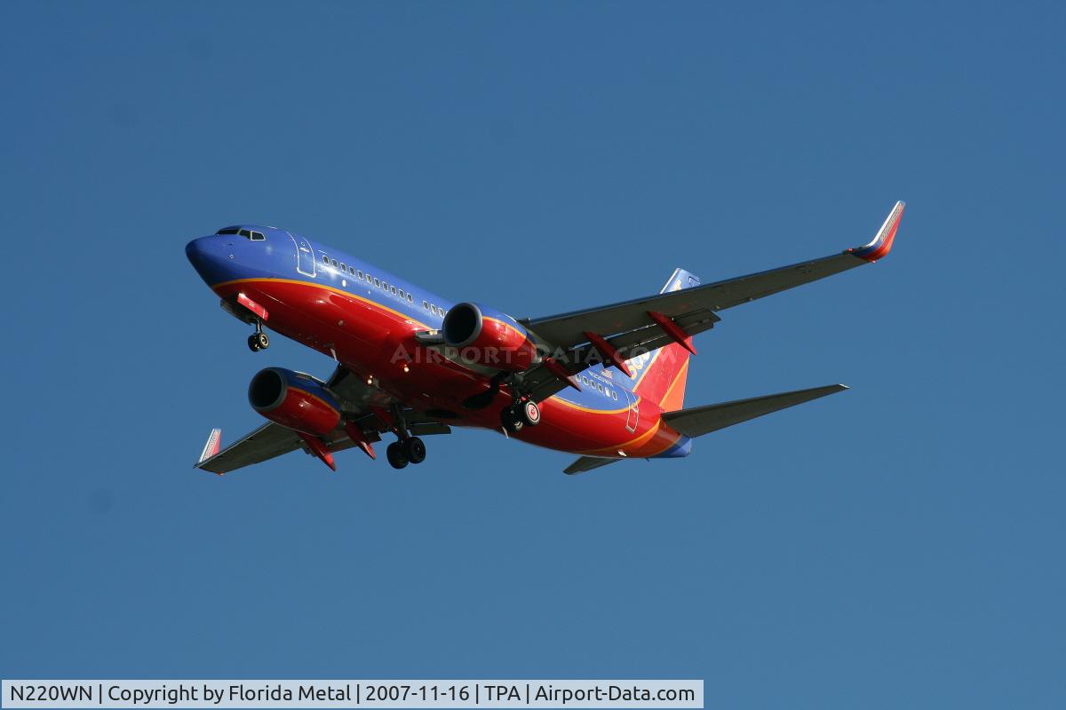N220WN, 2005 Boeing 737-7H4 C/N 32491, Southwest
