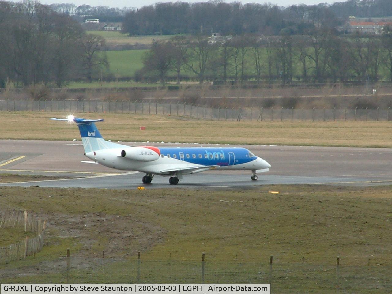 G-RJXL, 2001 Embraer ERJ-135ER (EMB-135ER) C/N 145376, Taken on a cold March afternoon at Edinburgh Airport