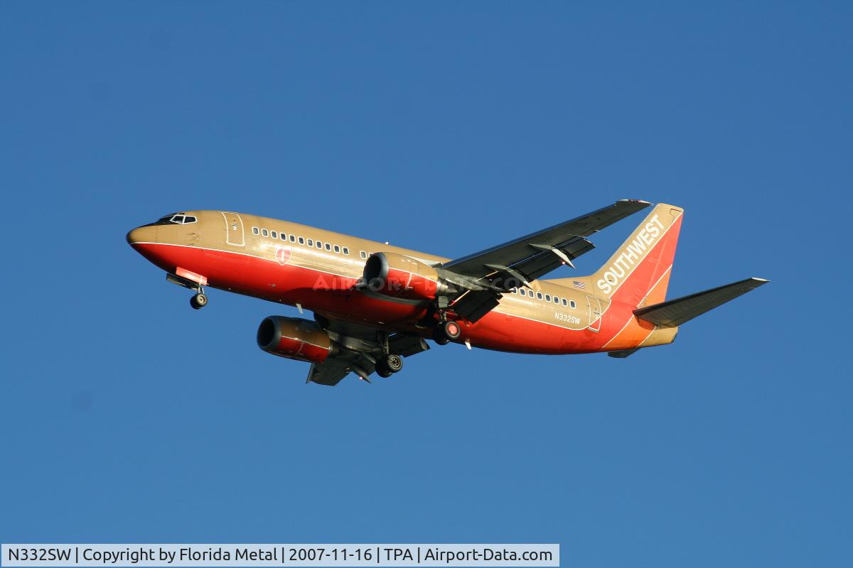 N332SW, 1988 Boeing 737-3H4 C/N 23696, Southwest