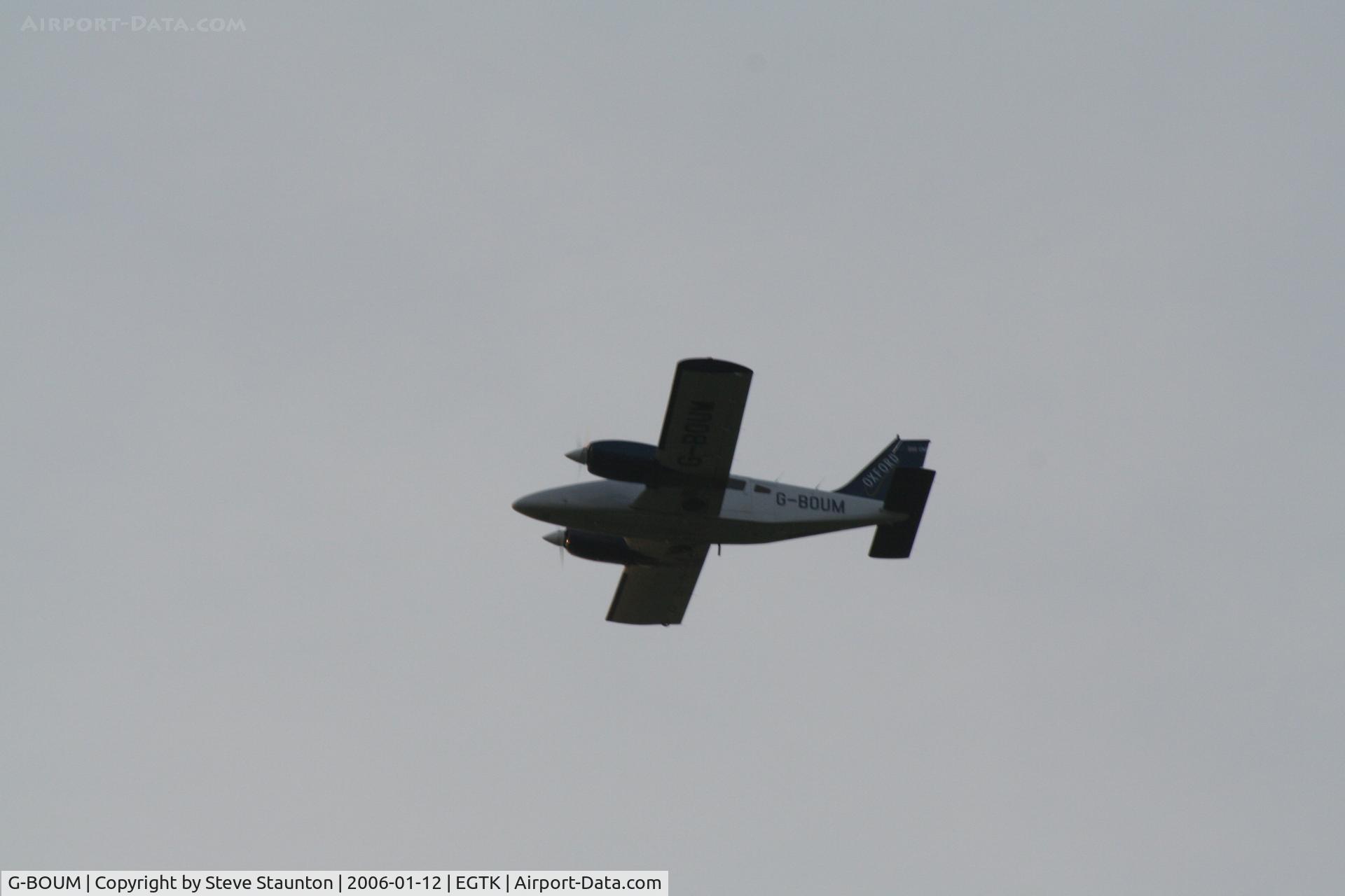 G-BOUM, 1976 Piper PA-34-200T Seneca II C/N 34-7670136, Taken on a winters day at Kidlington, Oxford