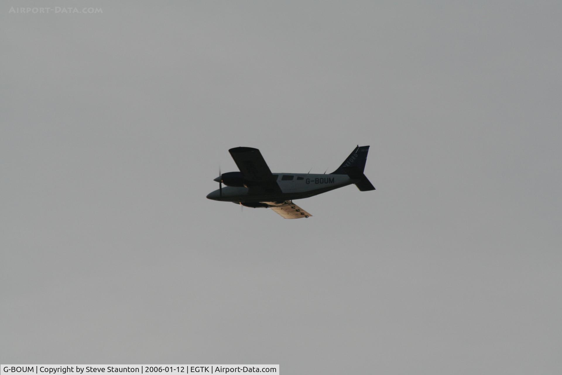 G-BOUM, 1976 Piper PA-34-200T Seneca II C/N 34-7670136, Taken on a winters day at Kidlington, Oxford