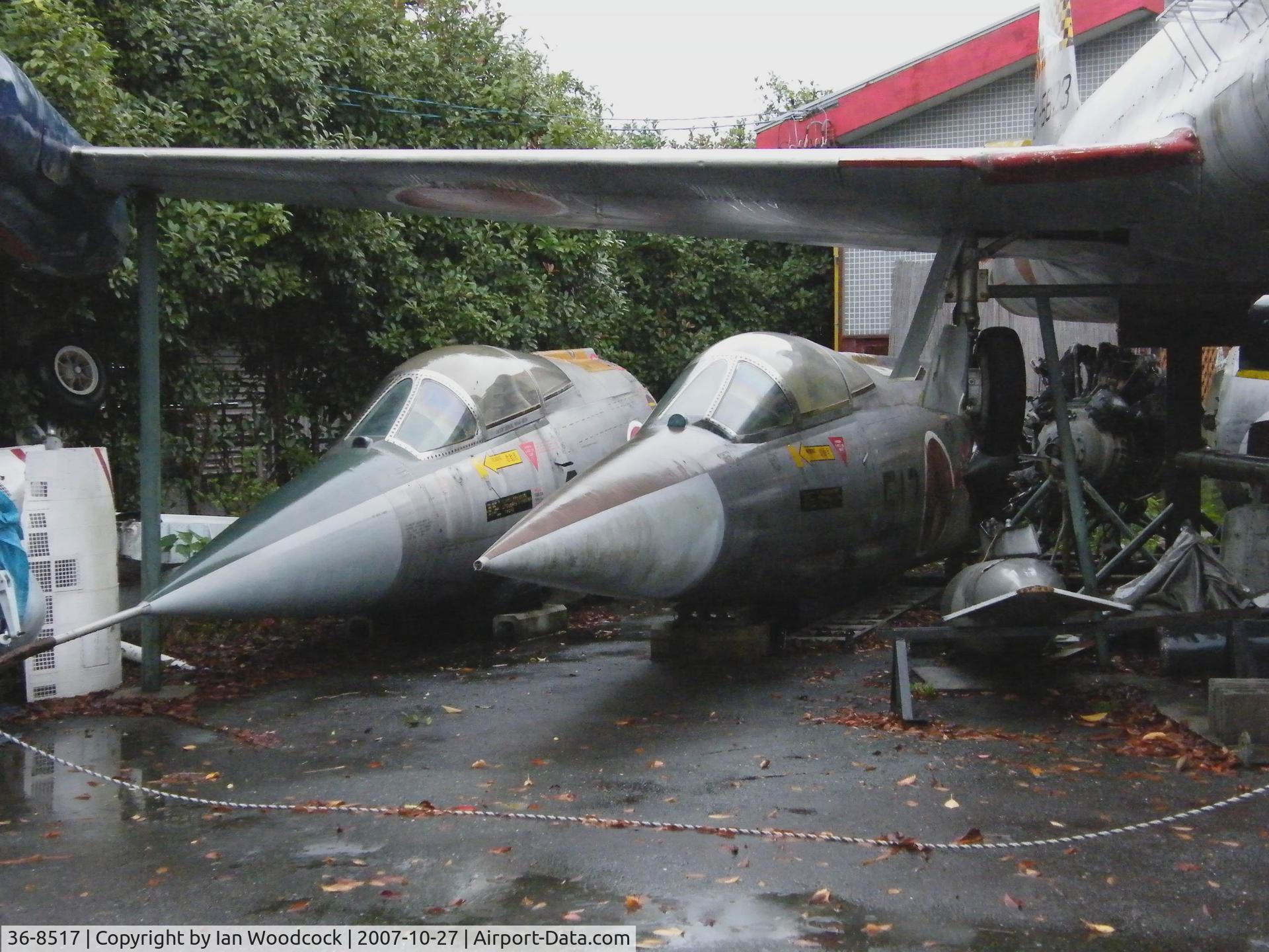 36-8517, Lockheed F-104J Starfighter C/N 683B-3017, F-104J/Cafe Hikohjyo,Shizuoka (Preserved) alongside 46-8604