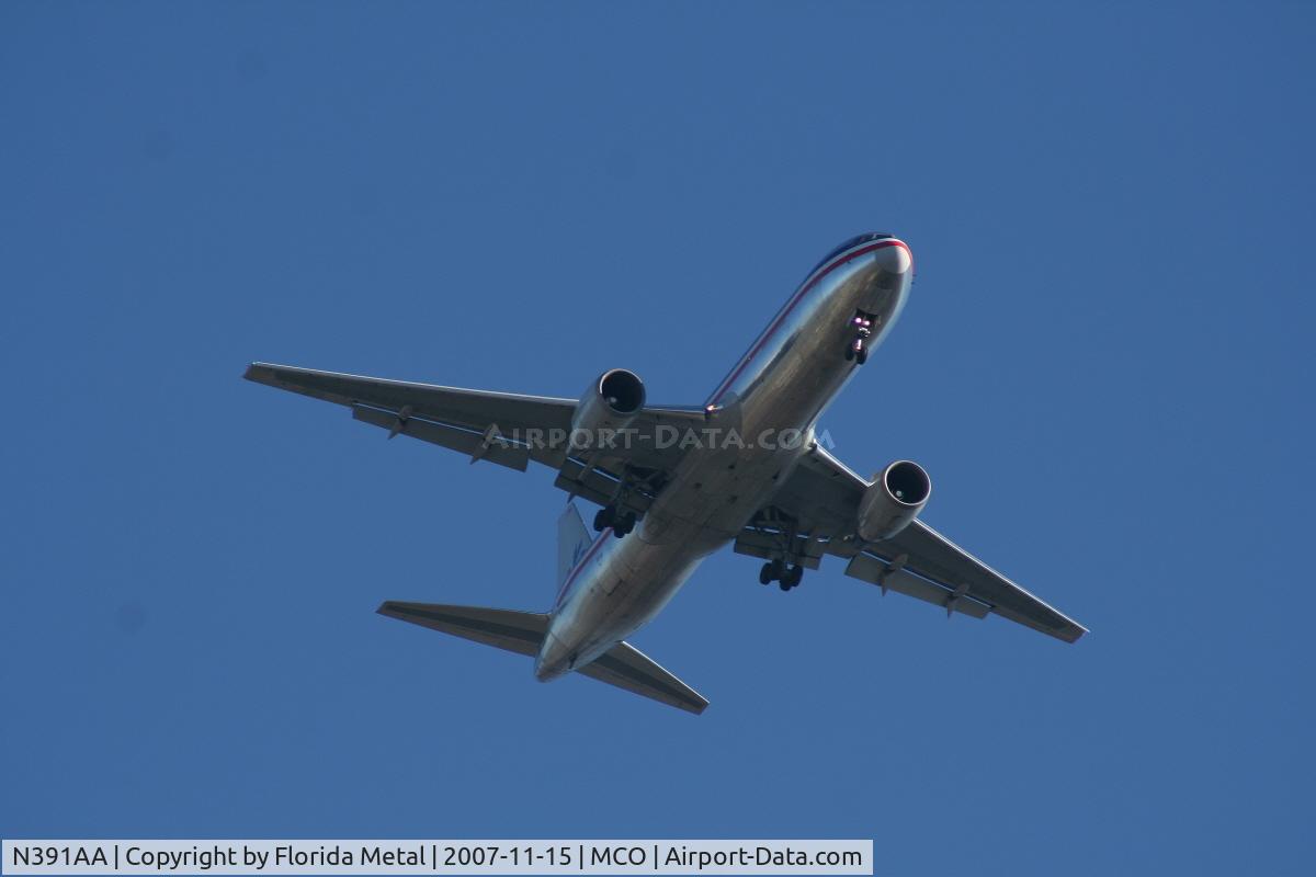 N391AA, 1995 Boeing 767-323 C/N 27451, American
