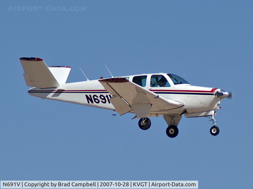 N691V, 1960 Beech M35 Bonanza C/N D-6430, Co-Owned - Las Vegas, Nevada / 1960 Beech M35 - Bonanza