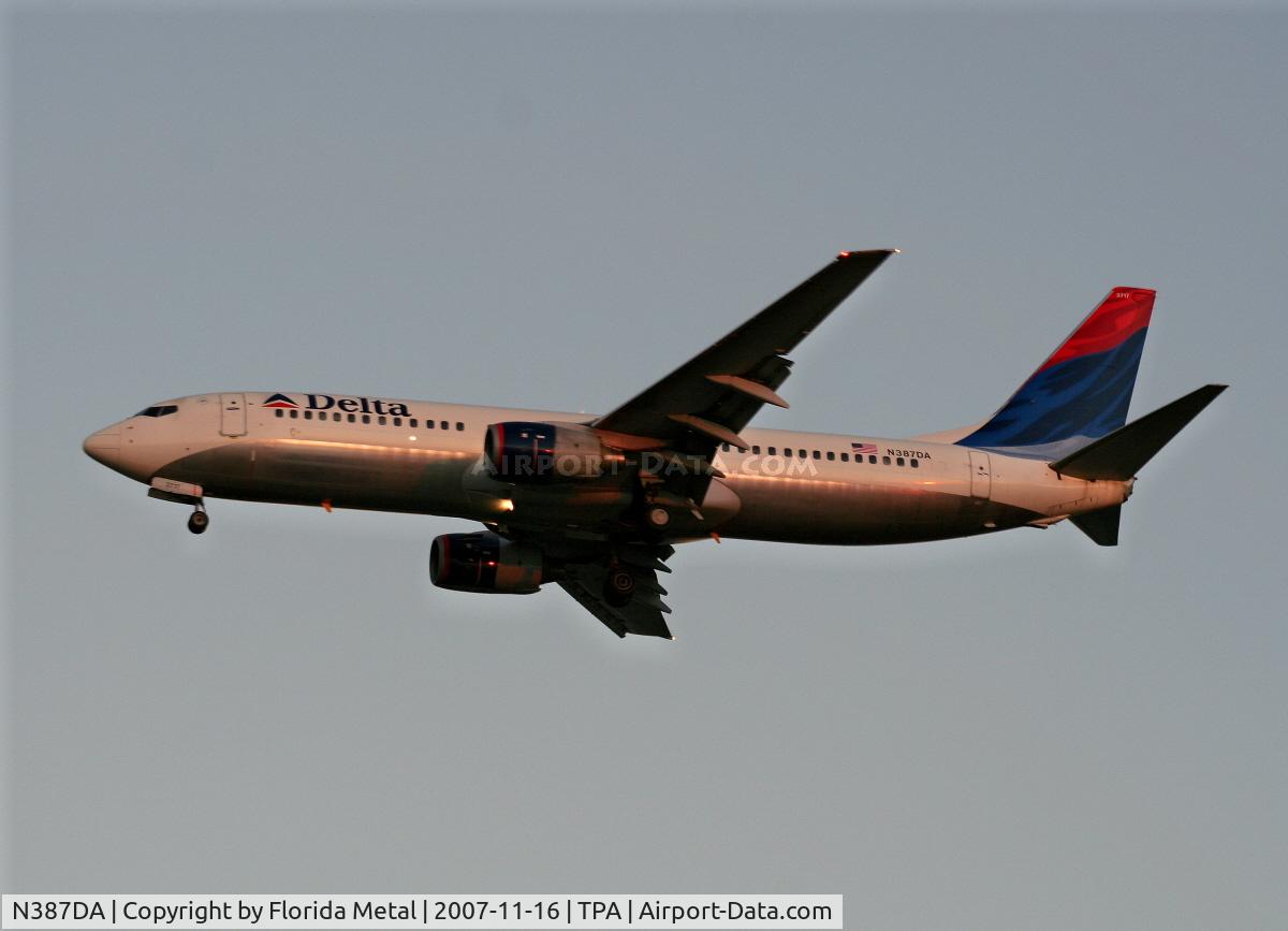 N387DA, 2000 Boeing 737-832 C/N 30374, Delta
