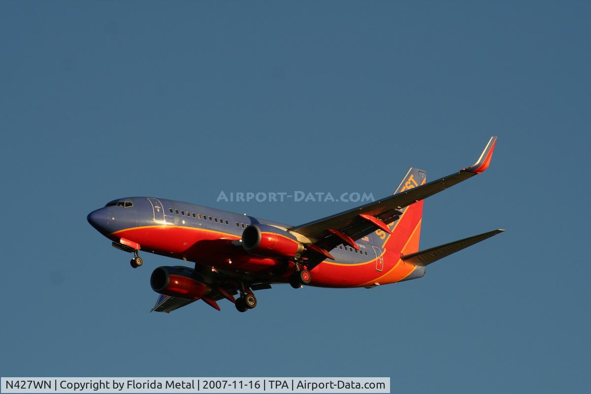 N427WN, 2002 Boeing 737-7H4 C/N 29831, Southwest