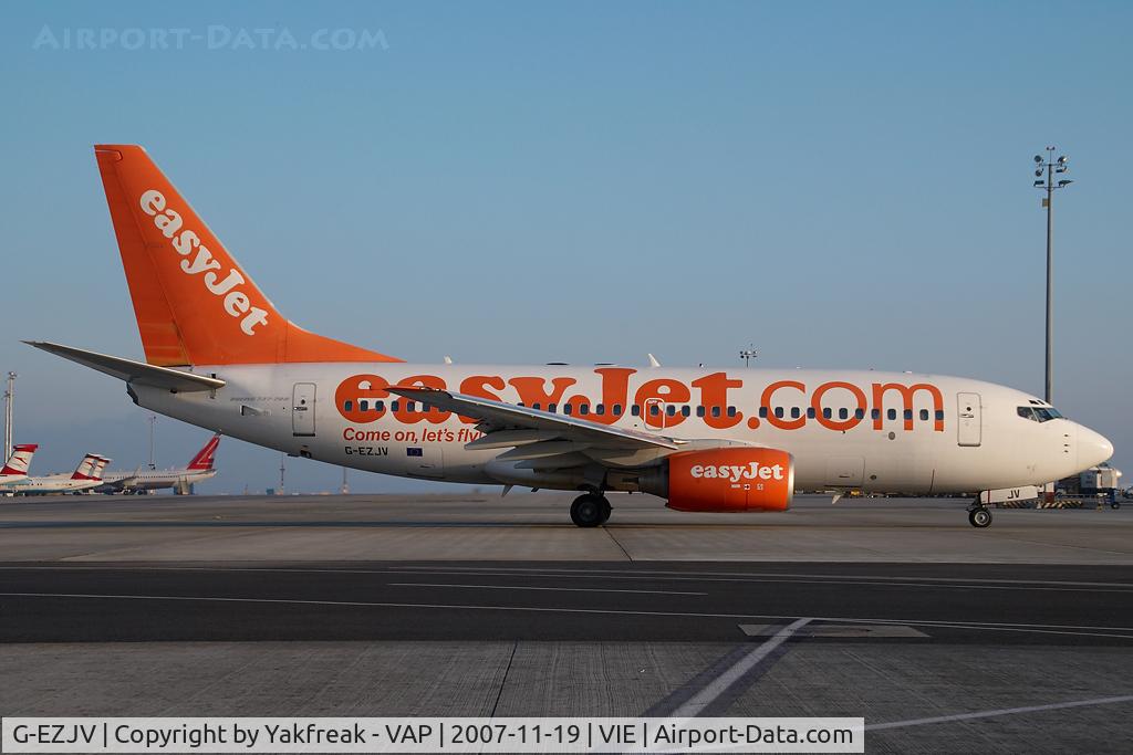 G-EZJV, 2003 Boeing 737-73V C/N 32417, Easyjet Boeing 737-700