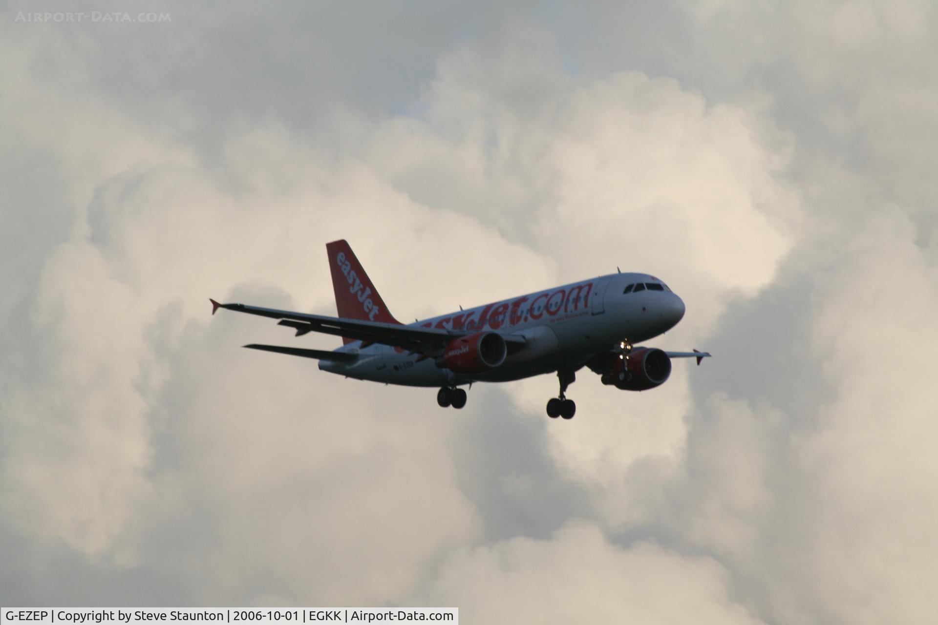 G-EZEP, 2004 Airbus A319-111 C/N 2251, Taken at Gatwick Airport October 2006