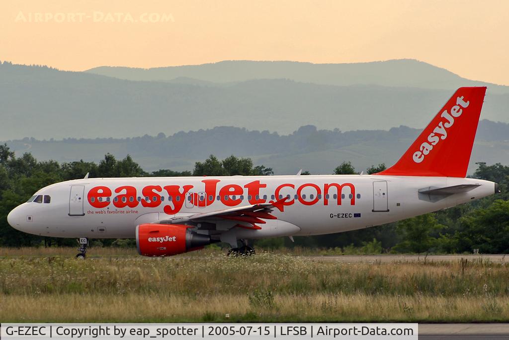 G-EZEC, 2004 Airbus A319-111 C/N 2129, taxi on bravo