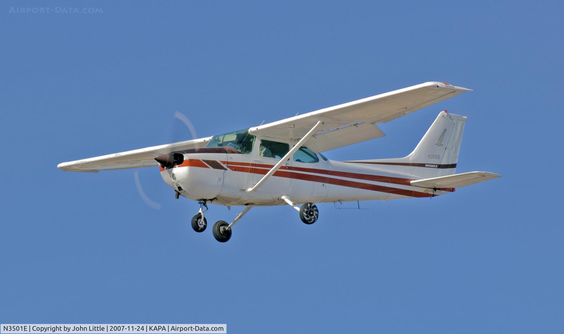 N3501E, 1978 Cessna 172N C/N 17271571, Approach to 17L