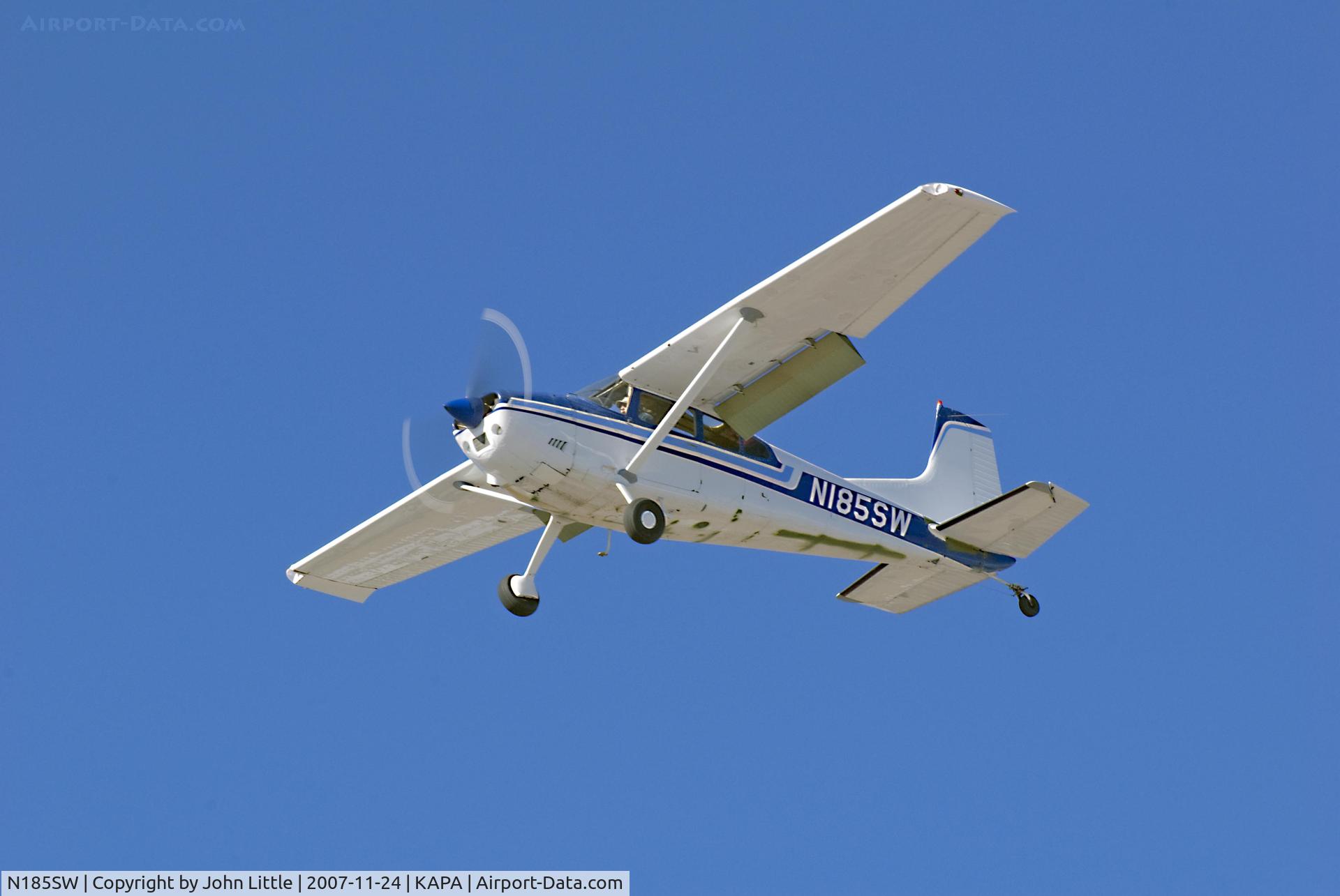 N185SW, 1977 Cessna A185F Skywagon 185 C/N 18503199, Approach to 17L