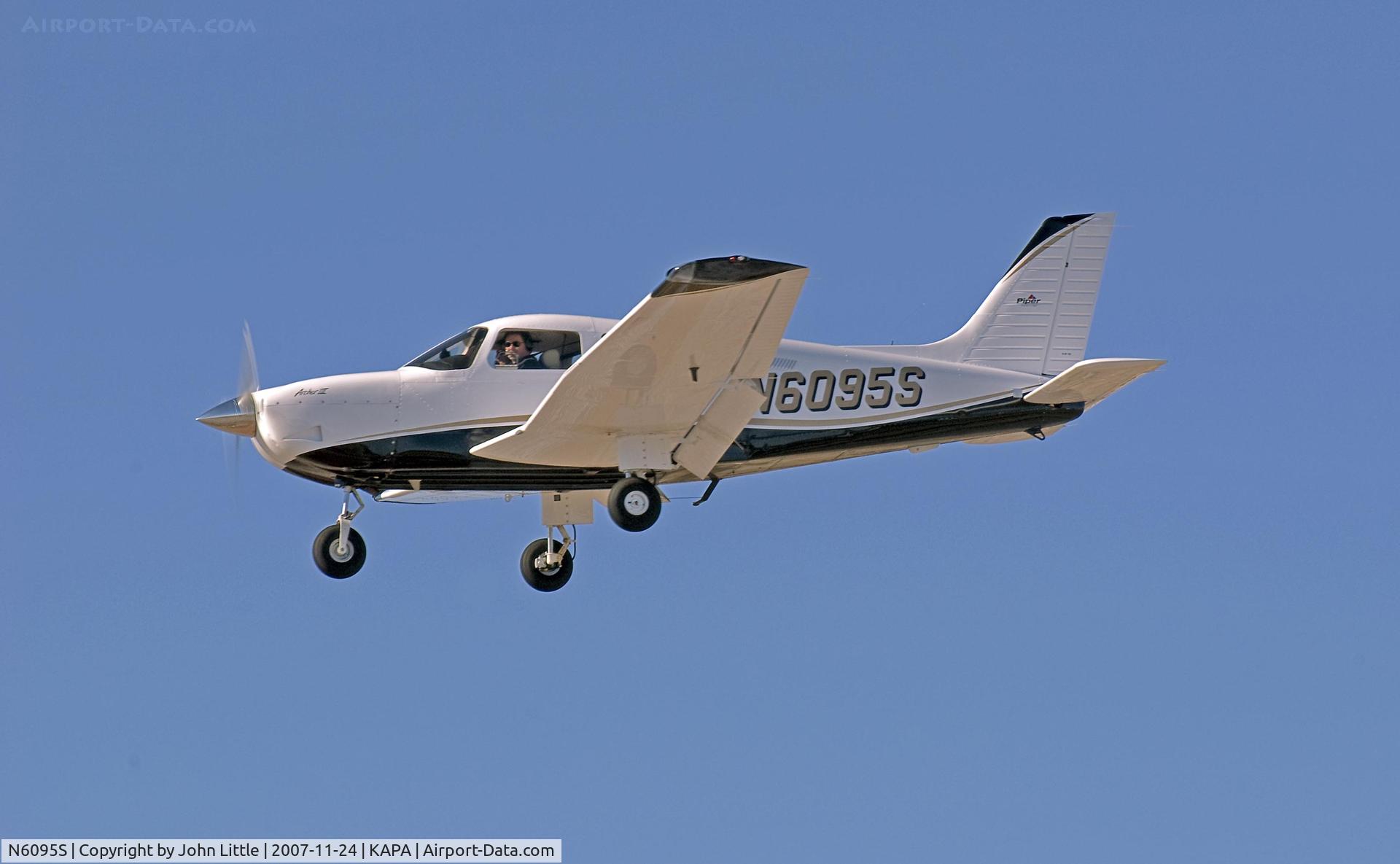 N6095S, 2007 Piper PA-28-181 Archer II C/N 2843662, Over the numbers to 17L