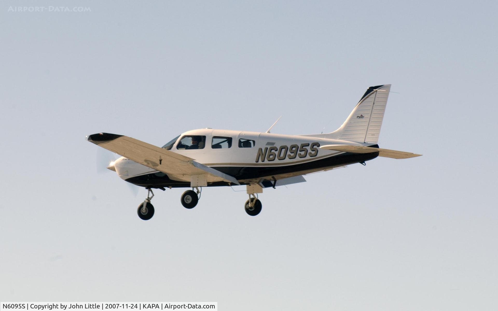 N6095S, 2007 Piper PA-28-181 Archer II C/N 2843662, 17L