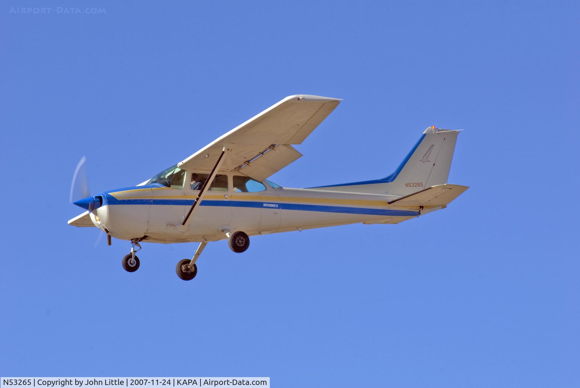 N53265, 1981 Cessna 172P C/N 17274714, Approach to 17L