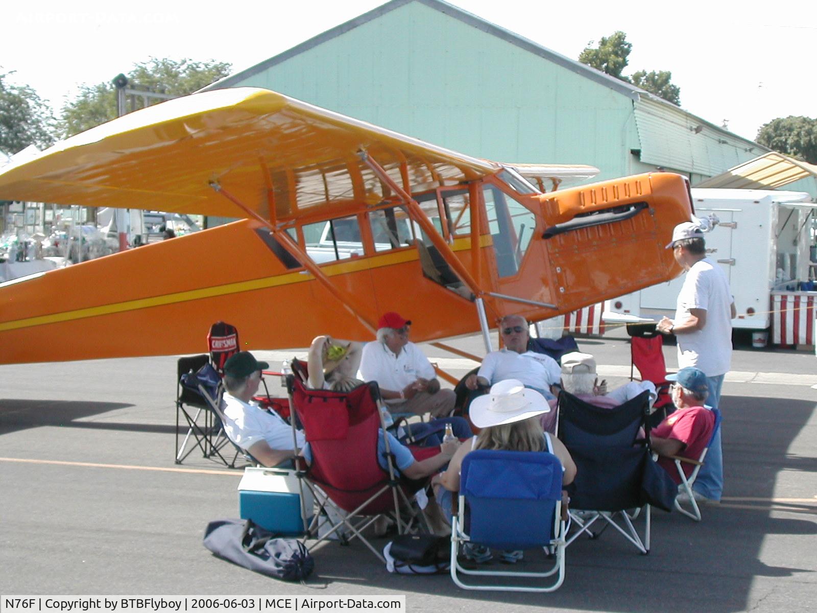 N76F, 1928 Curtiss-Wright Robin C/N 45, Relaxing in the shade of the 