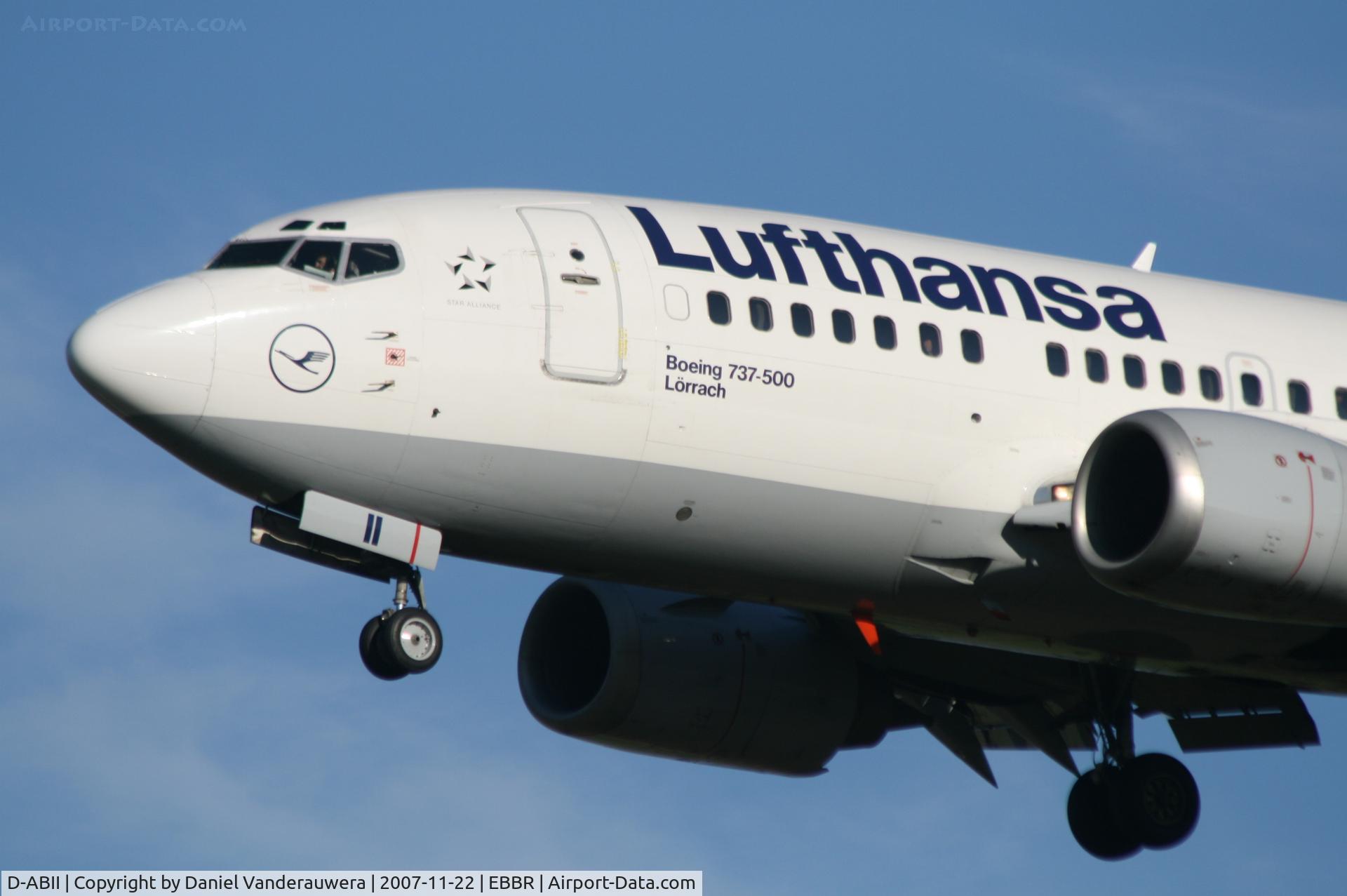 D-ABII, 1991 Boeing 737-530 C/N 24822, descending to rwy 25L