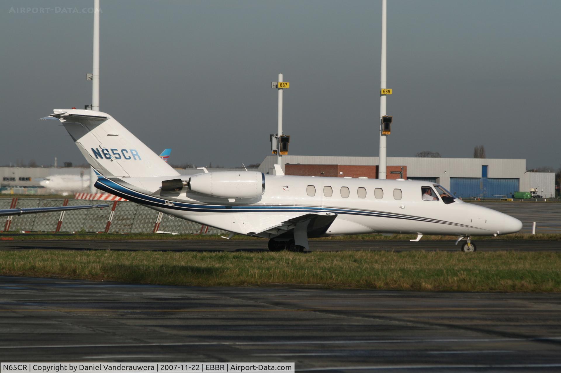 N65CR, 2003 Cessna 525A CitationJet CJ2 C/N 525A0185, taxiing to take off on rwy 25R
