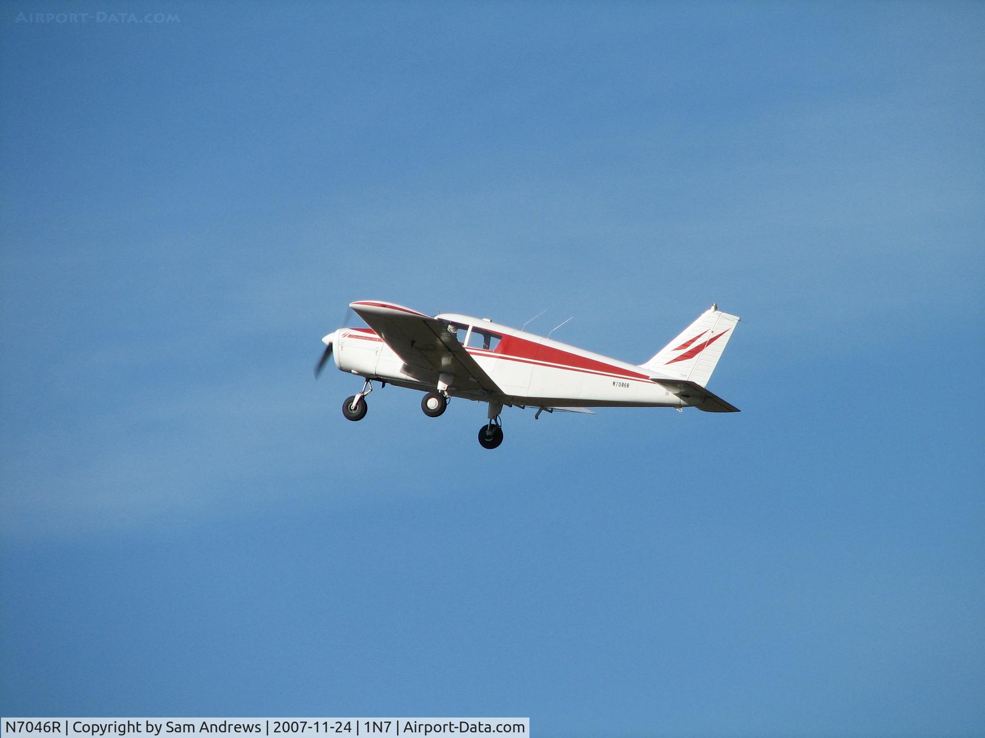 N7046R, 1966 Piper PA-28-140 C/N 28-21743, Climbing out