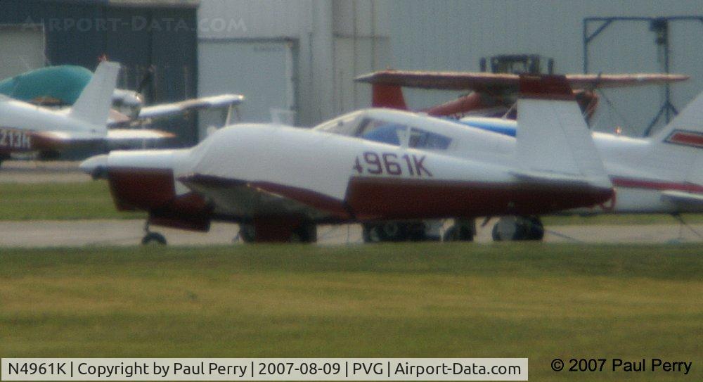 N4961K, 1977 Mooney M20C Ranger C/N 20-1232, Seen from quite a distance