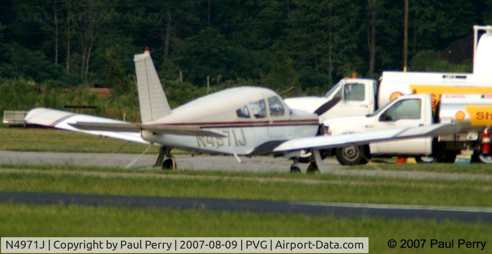 N4971J, 1968 Piper PA-28R-180 Cherokee Arrow C/N 28R-30722, Subdued paint scheme on this resident