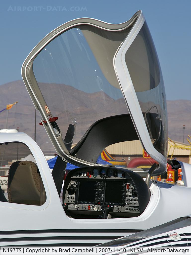 N197TS, 2006 Diamond DA-42 Twin Star C/N 42.AC001, USAero LLC - Greenwood Village, Colorado / Diamond Aircraft Ind Inc DA 42