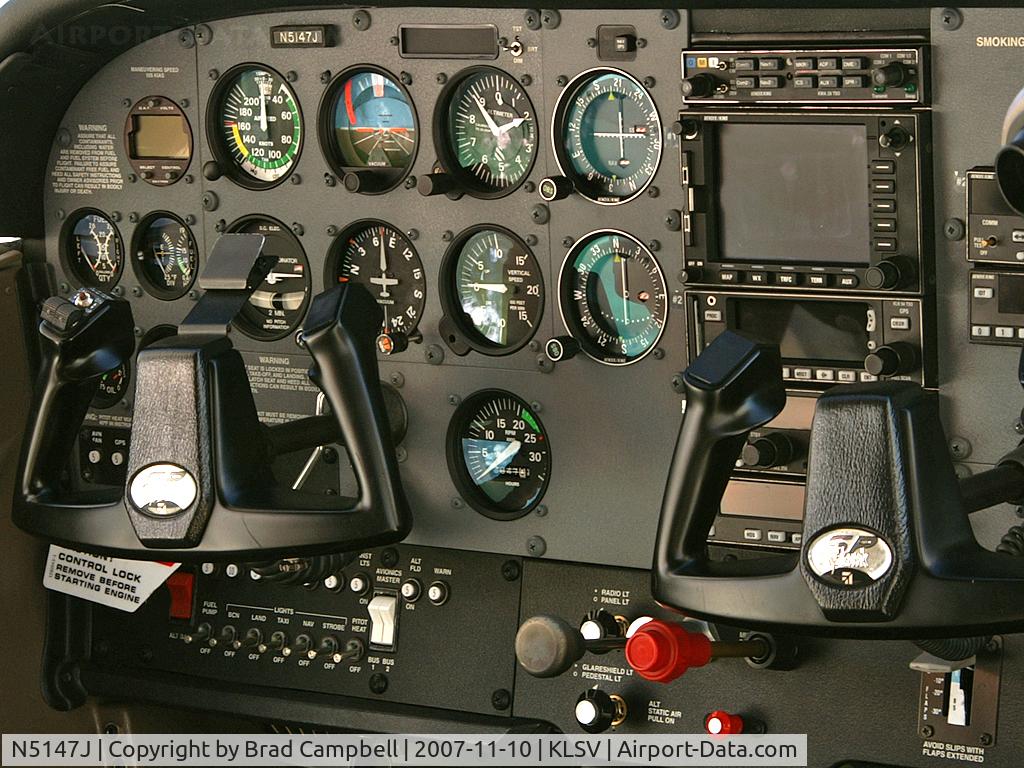 N5147J, 2001 Cessna 172S C/N 172S9021, Aviation Summerlin - Las Vegas, Nevada / Privately Owned / 2001 Cessna 172S