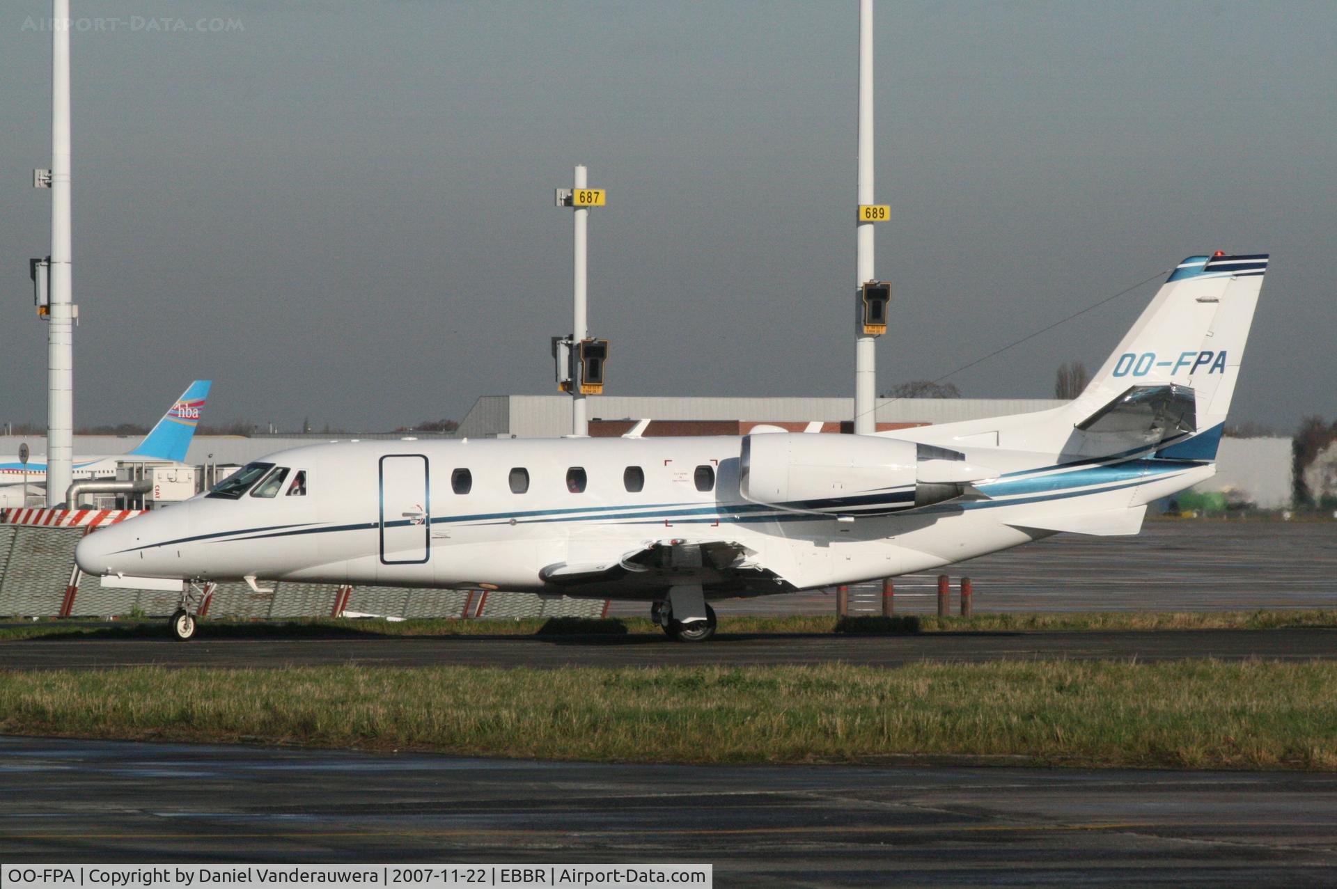 OO-FPA, 2002 Cessna 560XL  Citation Excel C/N 560-5248, arrival on General Aviation apron