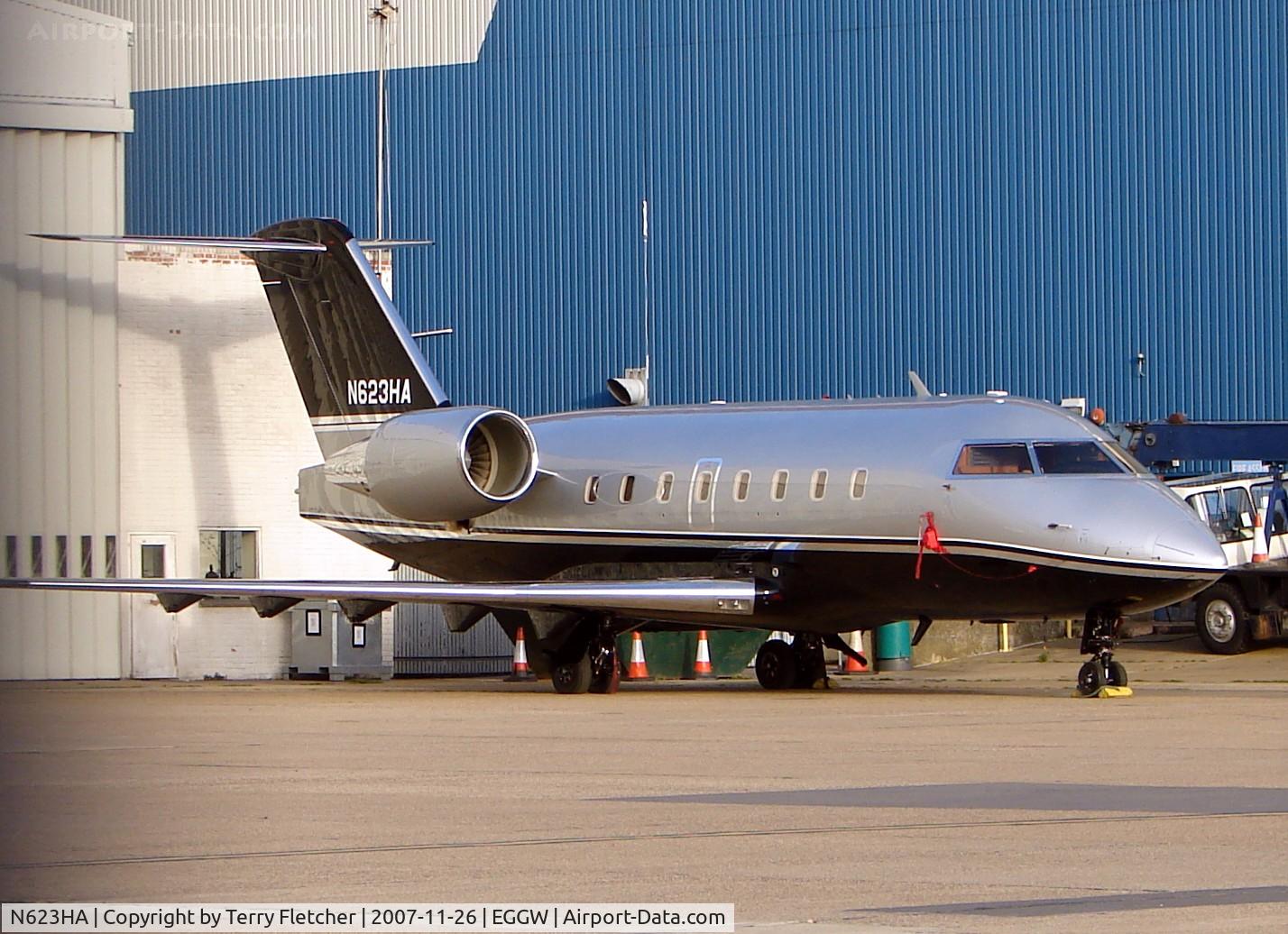 N623HA, 2005 Bombardier Challenger 604 (CL-600-2B16) C/N 5623, Smart Challenger at Luton