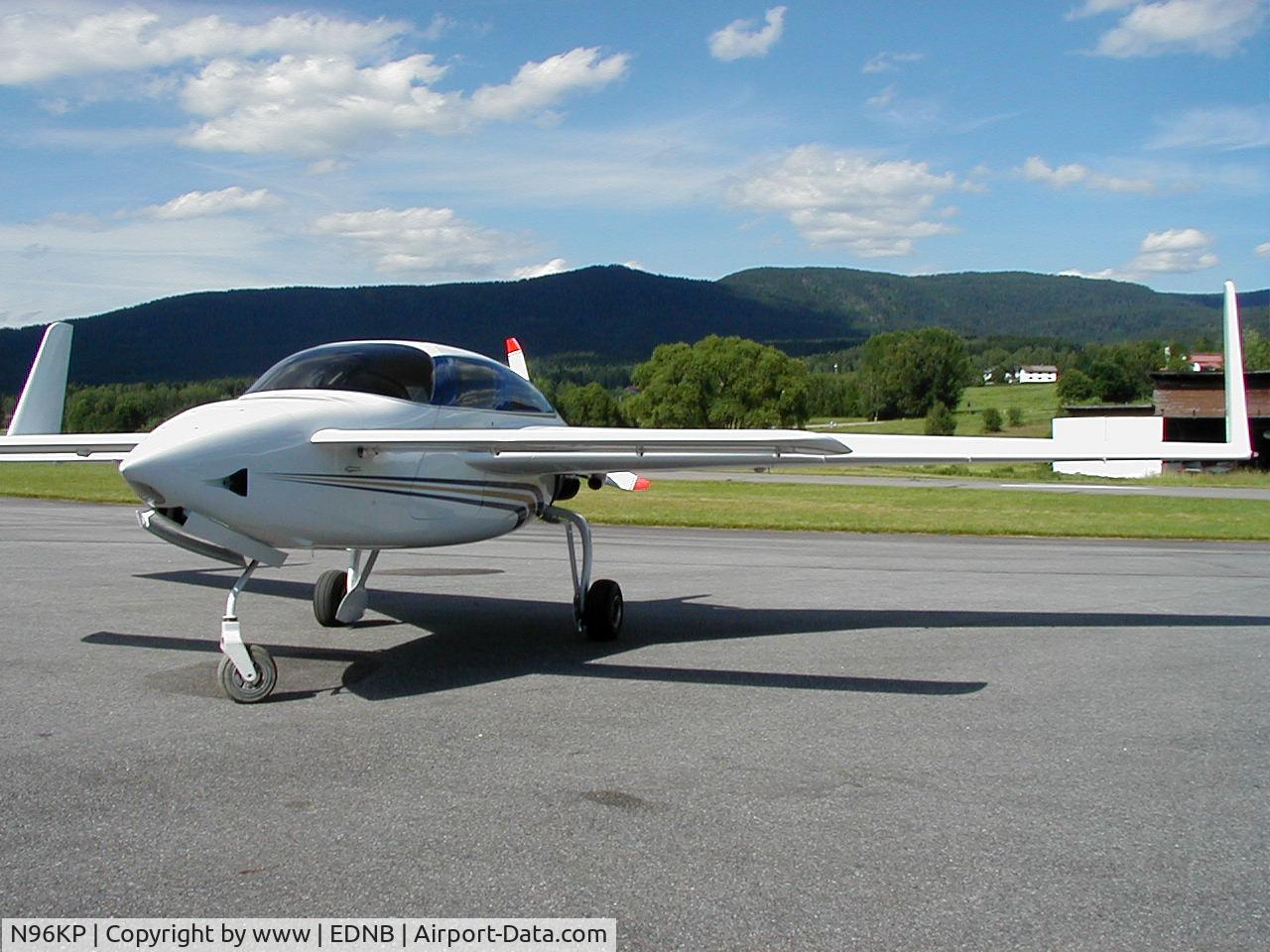 N96KP, 1996 Velocity Velocity  RG 173 C/N DMO325, front view