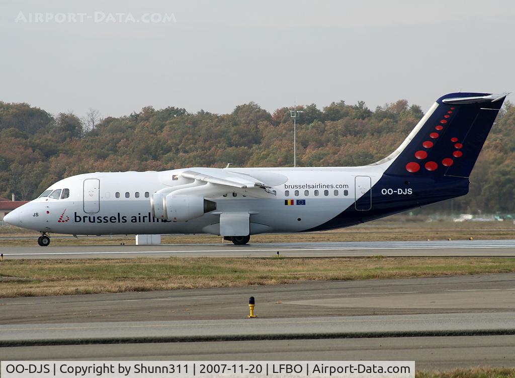 OO-DJS, 1996 British Aerospace Avro 146-RJ85 C/N E.2292, Line up rwy 14L for departure