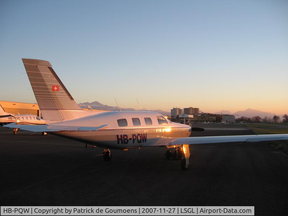 HB-PQW, 1989 Piper PA-46-350P Malibu Mirage C/N 4622051, A sunset on this so fantastic airplane