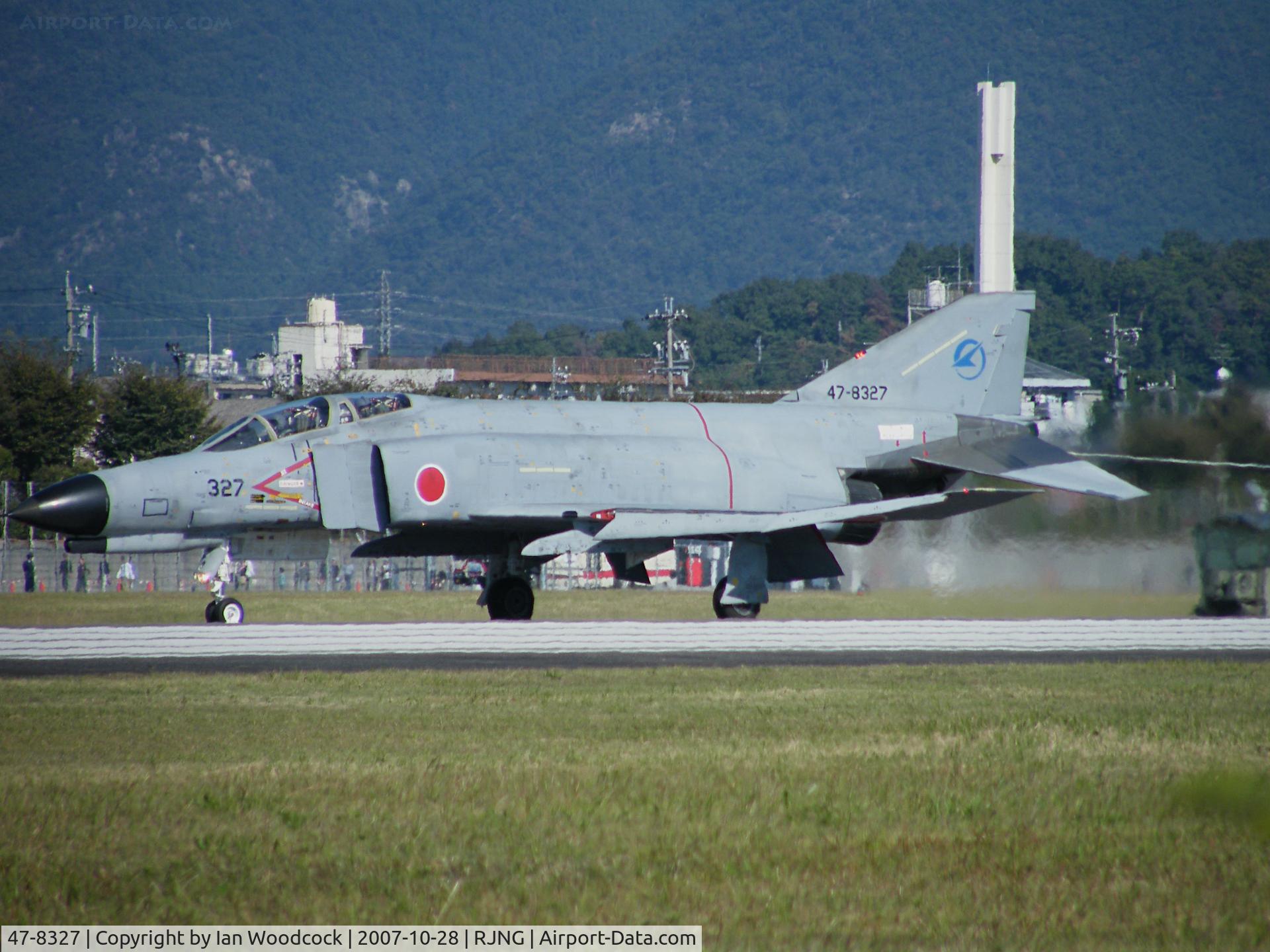 47-8327, Mitsubishi RF-4EJ Kai Phantom II C/N M027, McDonnell-Douglas F-4EJ/Gifu AB,Show