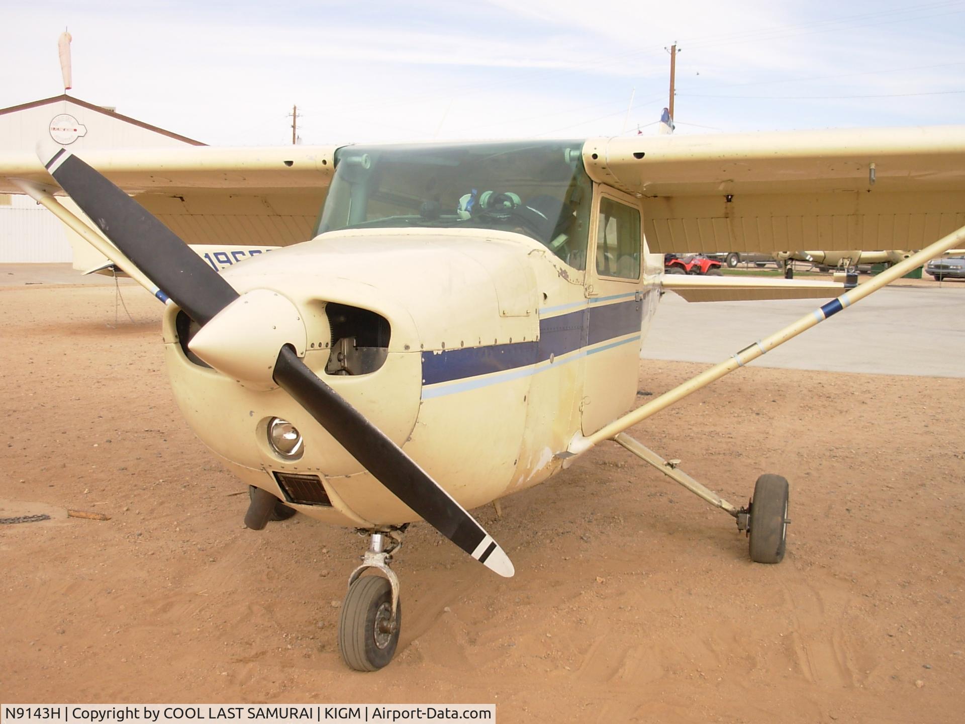 N9143H, 1975 Cessna 172M C/N 17265971, N9143H AT SHEBLE AVIATION PARKING