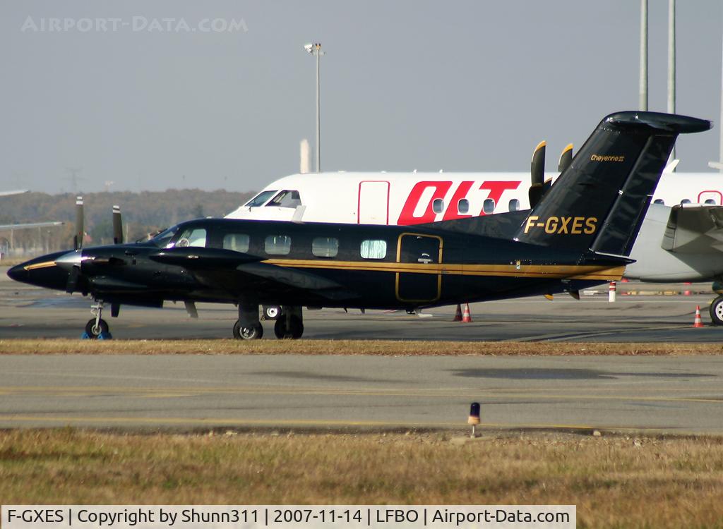 F-GXES, 1981 Piper PA-42 Cheyenne III C/N 42-8001043, Parked at the General Aviation area and written off in the sea near the Martinica Island on May, 05 2012