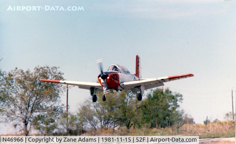 N46966, Beech T-34B C/N BG-359, At Aero Valley (Northwest Regional)
