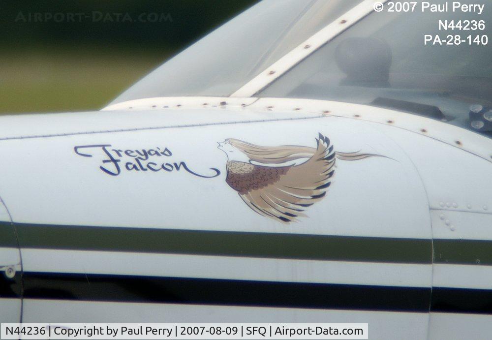 N44236, 1974 Piper PA-28-140 C/N 28-7425396, Nose art on 