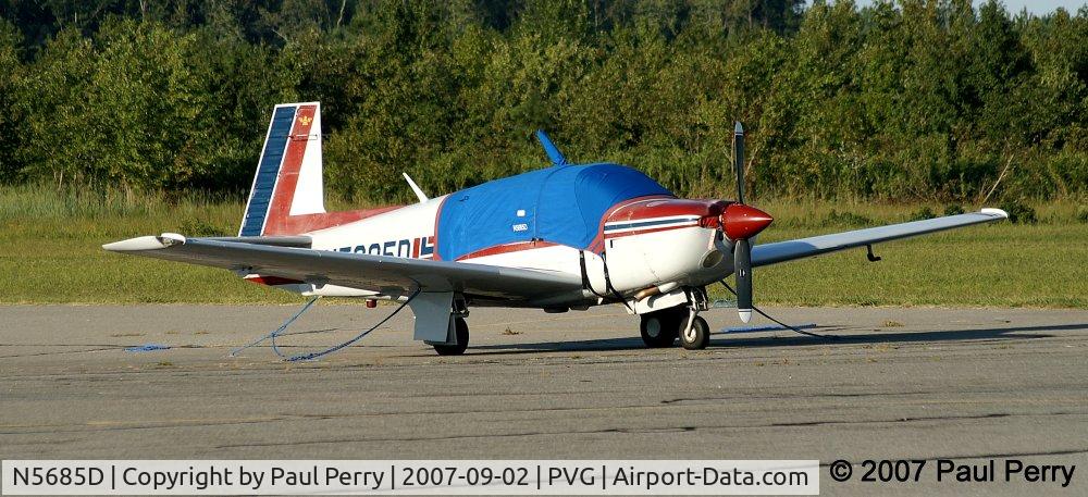N5685D, 1983 Mooney M20J 201 C/N 24-1402, Another visiting Mooney