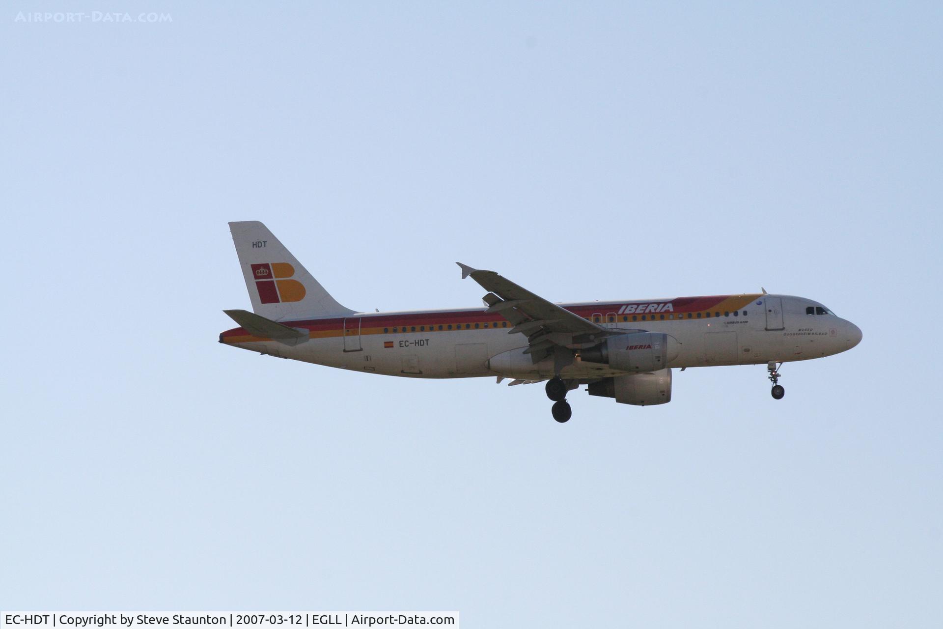 EC-HDT, 1999 Airbus A320-214 C/N 1119, Taken at Heathrow Airport March 2007