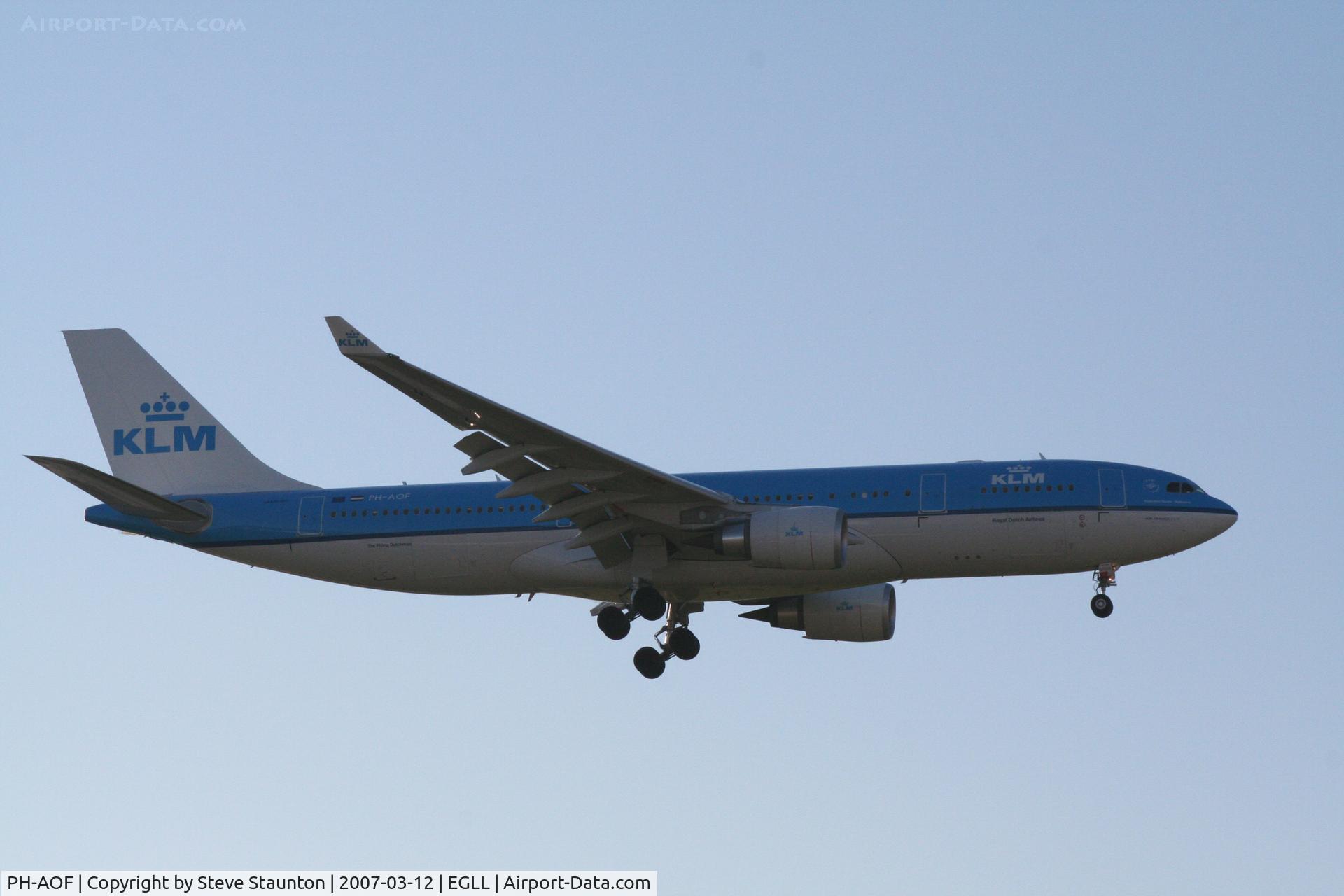 PH-AOF, 2006 Airbus A330-203 C/N 801, Taken at Heathrow Airport March 2007