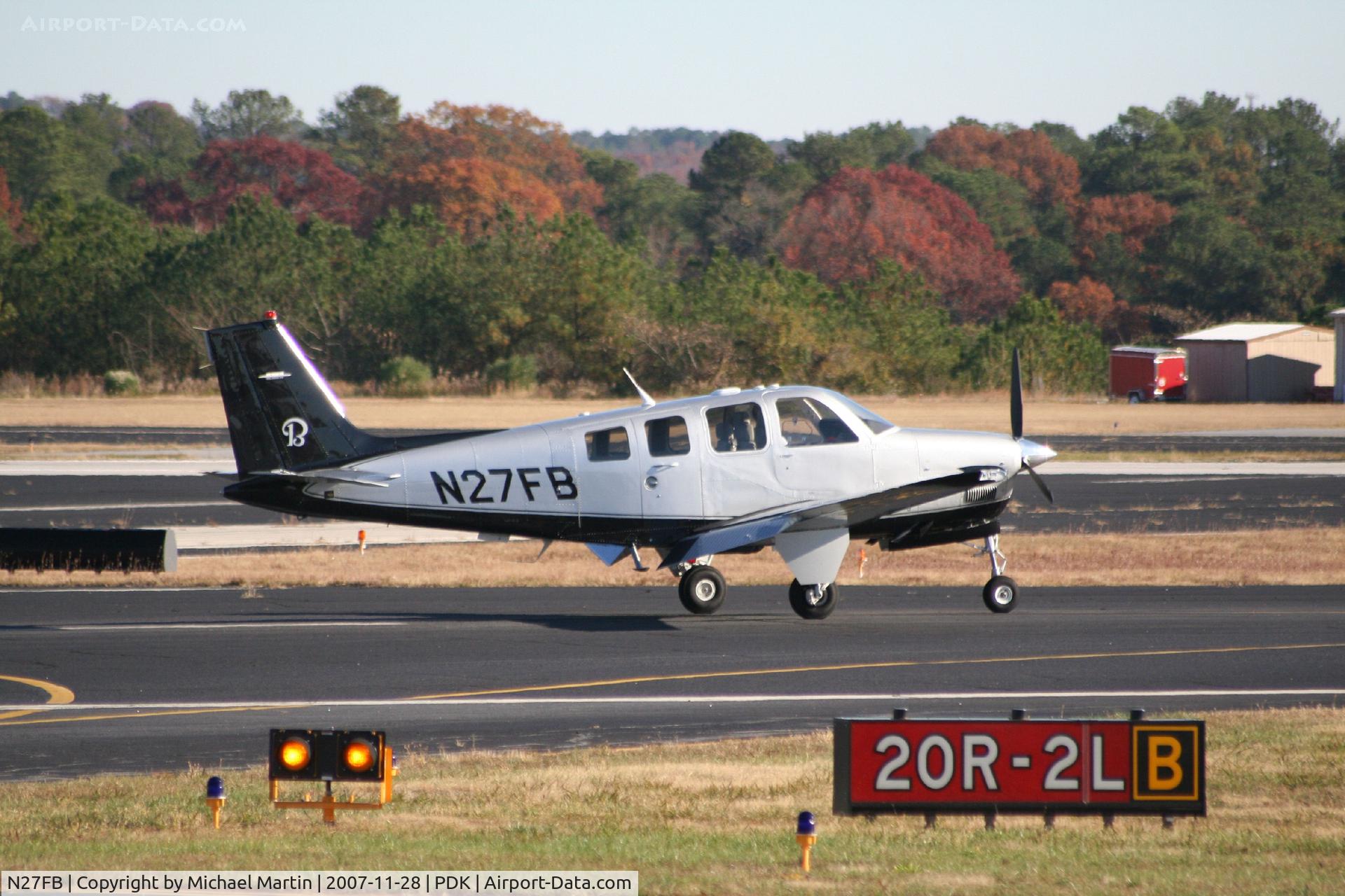 N27FB, Raytheon Aircraft Company G36 C/N E-3727, Landing Runway 20R