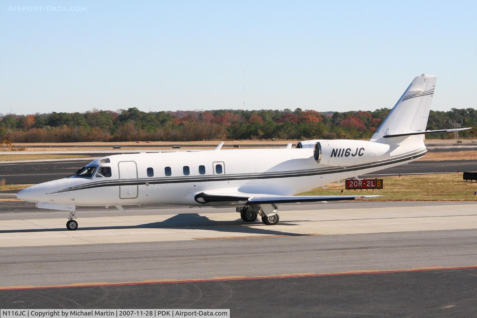 N116JC, Israel Aircraft Industries IAI-1125 Westwind Astra C/N 014, Taxing to Epps Air Service