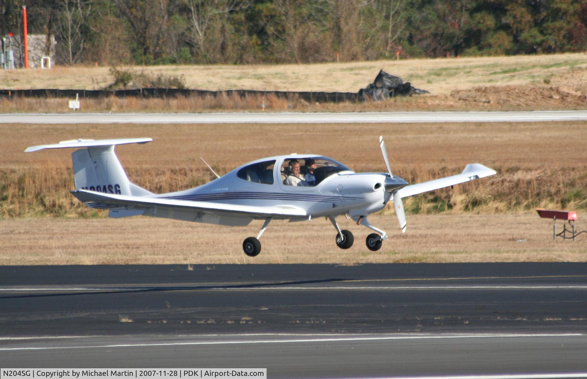 N204SG, 2005 Diamond DA-40 Diamond Star C/N 40.482, Landing Runway 20R