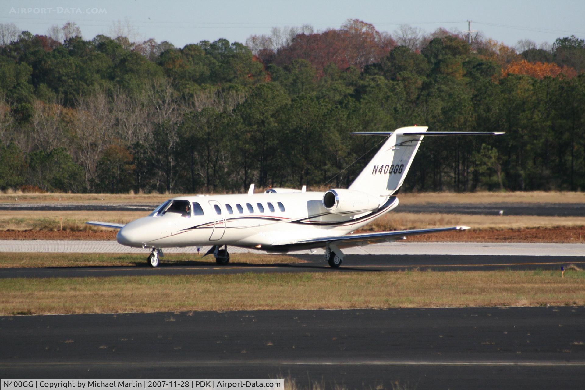 N400GG, 2007 Cessna 525B C/N 525B0195, Taxing to Epps Air Service